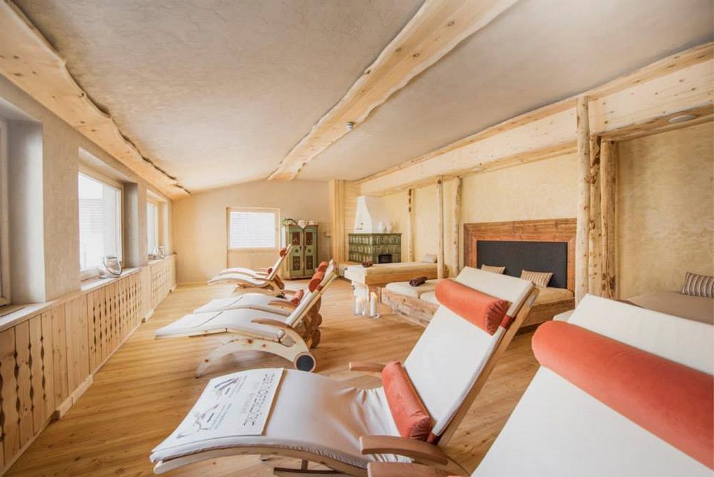 Hotel Hoferwirt Нойщифт им Щубайтал Екстериор снимка